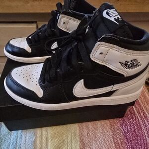 Nike Kids Sneakers Black and White